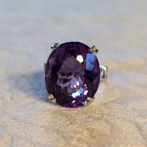 Ring Amethyst Cocktail Sterling Silver - Classic Elegance!